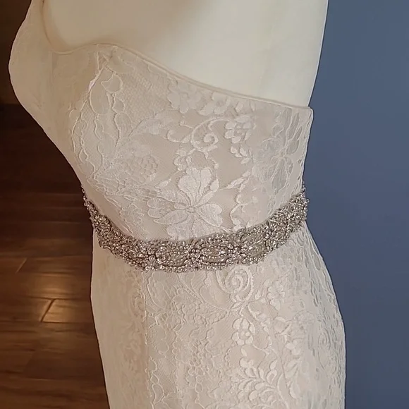 Maggie Sottero wedding gown - Picture 8 of 17